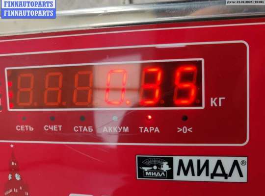 купить Фонарь крышки багажника правый на Volkswagen Passat B3