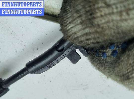 купить Трос двери передней на Volkswagen Passat B6