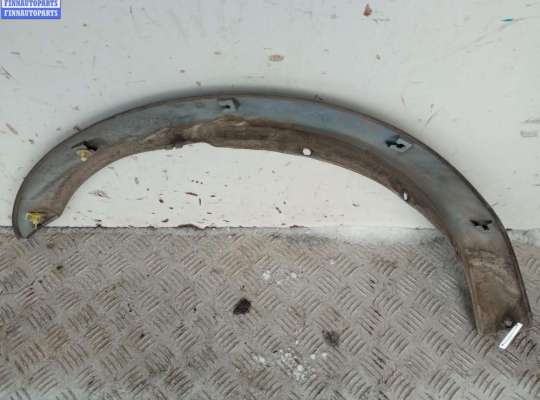 купить Накладка на арку передняя правая на Toyota Yaris Verso