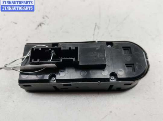 купить Блок кнопок управления стеклоподъемниками на Opel Astra H (2004-2009)
