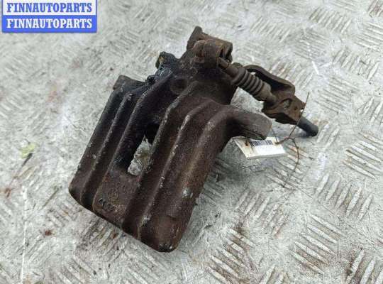 Суппорт задний левый VG2647467 на Volkswagen Golf-4