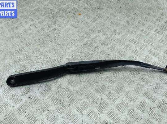 купить Щеткодержатель (поводок стеклоочистителя) передний на BMW 5 F10/F11 (2009-2017)