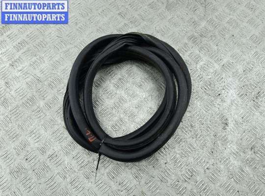 купить Уплотнитель двери передней левой на Peugeot 308 T7 (2007-2013)