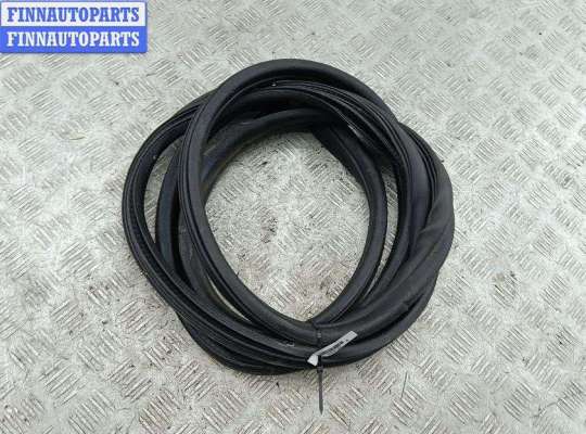 купить Уплотнитель двери передней левой на Peugeot 308 T7 (2007-2013)