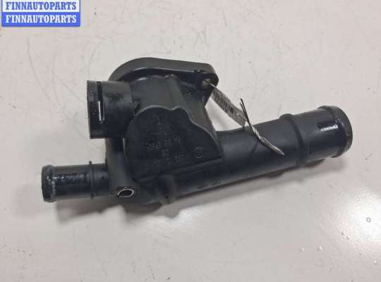 купить Фланец (тройник) системы охлаждения на Volkswagen Passat B6