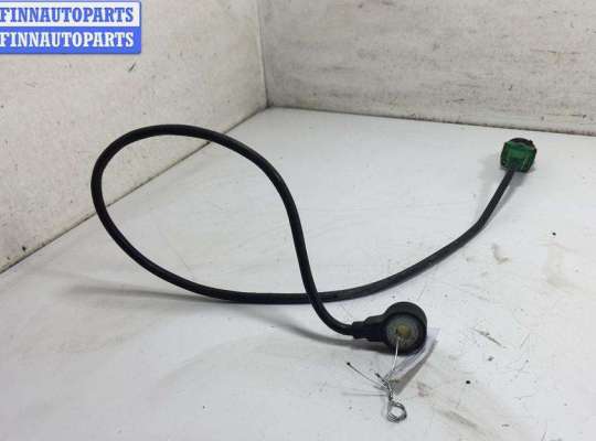 Датчик детонации VG2561286 на Volkswagen Passat B5