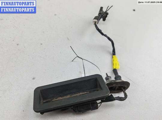 купить Кнопка открывания багажника на Ford Focus II (2004-2011)