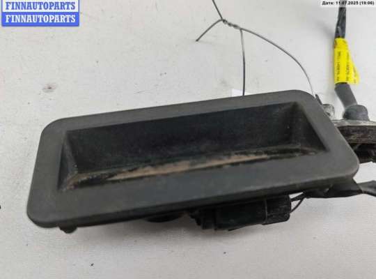 купить Кнопка открывания багажника на Ford Focus II (2004-2011)