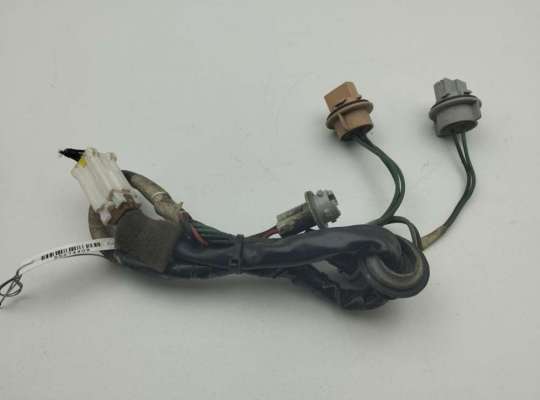 Патрон лампы фонаря MT574096 на Mitsubishi Outlander (CU) 2003-2006