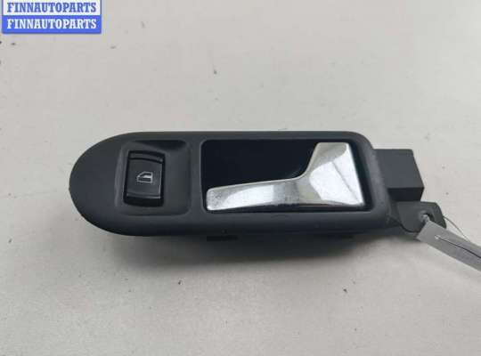 купить Ручка двери внутренняя передняя правая на Volkswagen Passat B5