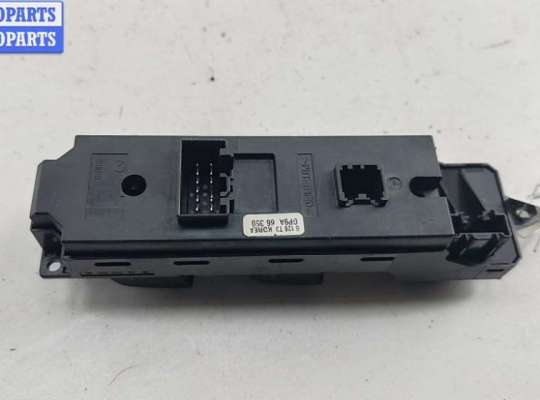 купить Блок кнопок управления стеклоподъемниками на Mazda 6 (2002-2007) GG/GY