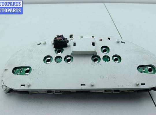 купить Щиток приборный (панель приборов) на Chrysler Voyager (2001-2007)