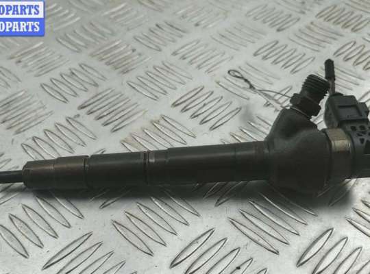 купить Форсунка топливная на Volkswagen Passat B7