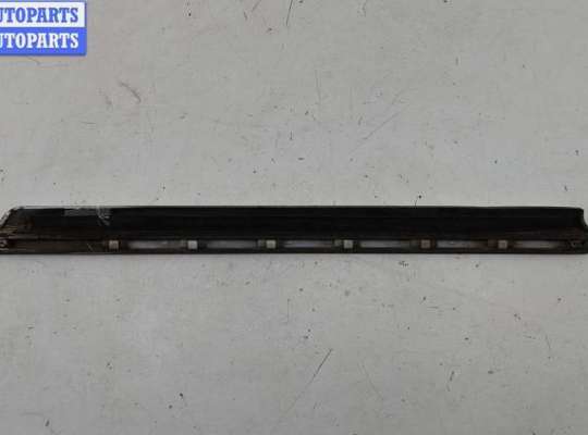 купить Молдинг двери задней правой на Audi A6 C5 (1997-2005)