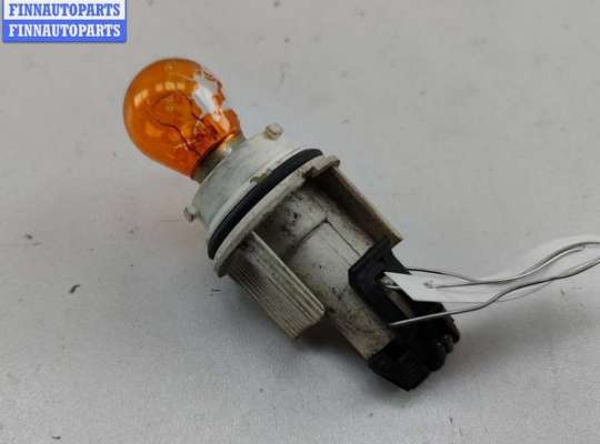 купить Патрон лампы указателя поворота на Mitsubishi Carisma