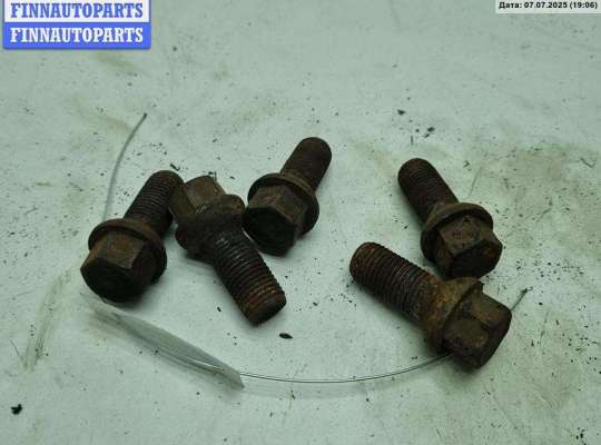 Болт колесный (гайка колесная) VG2384417 на Volkswagen Golf-4