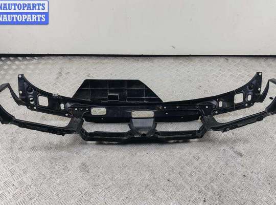 купить Рамка передняя (панель кузовная, телевизор) на Volkswagen Passat B3