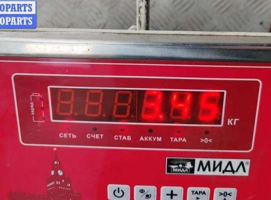 купить Рамка передняя (панель кузовная, телевизор) на Volkswagen Passat B3