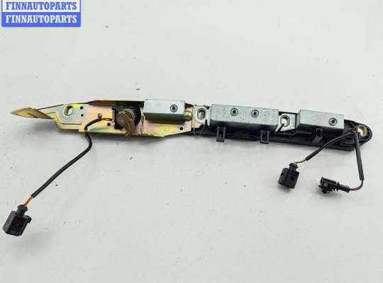 купить Накладка подсветки номера на Volkswagen Passat B5+ (GP)