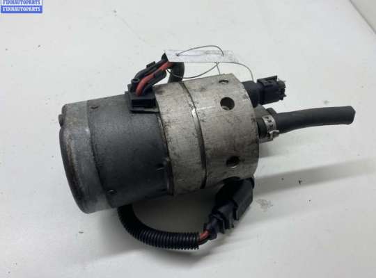 Купить Насос вакуумный на Audi A6 C5 (1997-2005) Насос вакуумный AU1756177 на Audi A6 C5 (1997-2005)