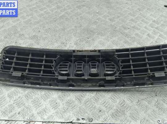 купить Решетка капота на Audi A4 B6 (2001-2004)