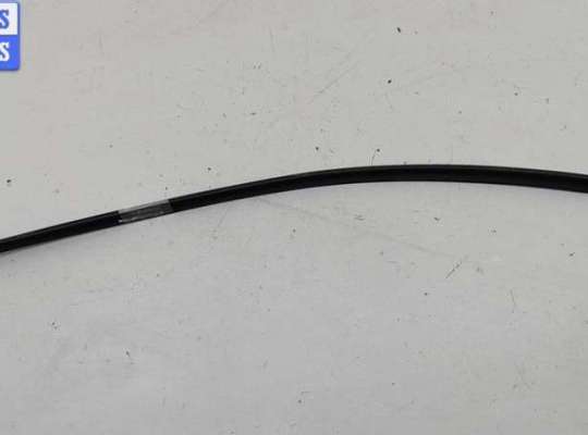 купить Молдинг лобового стекла на Volkswagen Passat B5