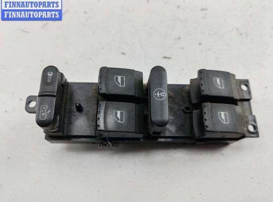 купить Блок кнопок управления стеклоподъемниками на Volkswagen Passat B5