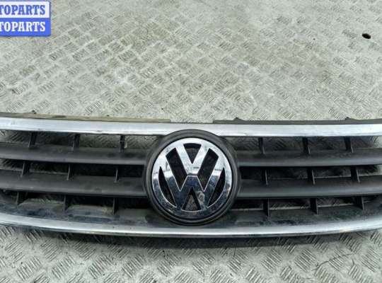 Купить Решетка радиатора на Volkswagen Touareg Решетка радиатора VG2655940 на Volkswagen Touareg