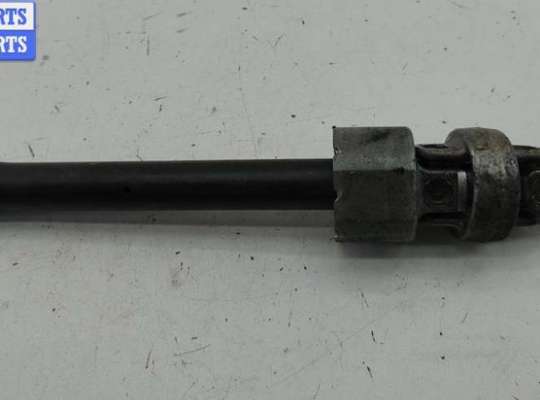 Карданчик рулевой VG2756174 на Volkswagen Passat B5