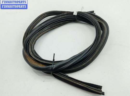 купить Уплотнитель крышки (двери) багажника на Volkswagen Passat B4