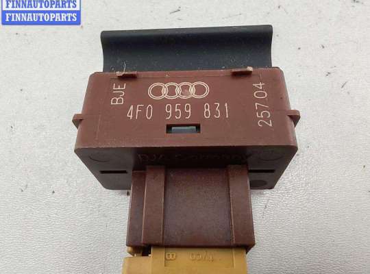 купить Кнопка открывания багажника на Audi A6 C6 (2004-2011)