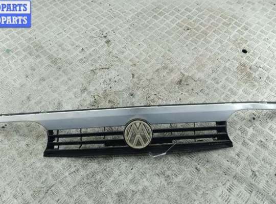 купить Решетка радиатора на Volkswagen Golf-3