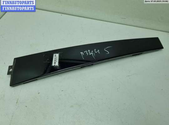 Накладка двери задней правой VG2295254 на Volkswagen Passat B5