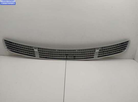 купить Решетка капота на Mercedes C-Class W203 (2000-2006)