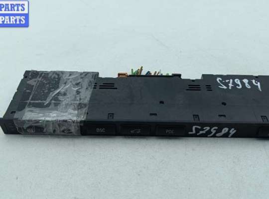 купить Кнопка обогрева сидений на BMW X5 E53 (1999-2006)