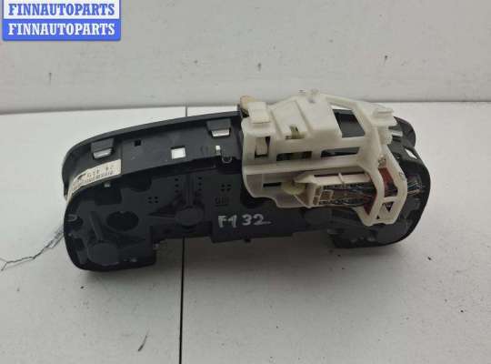 купить Щиток приборный (панель приборов) на Opel Zafira A (1999-2005)