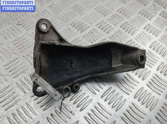 купить Кронштейн КПП опорный на Audi A6 C5 (1997-2005)