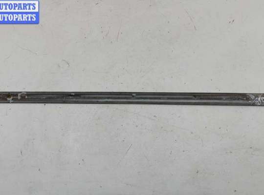 купить Молдинг двери передней левой на Audi A6 C5 (1997-2005)