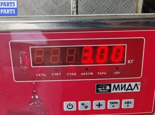 купить Обшивка двери передней правой (дверная карта) на Ford Focus II (2004-2011)