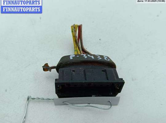 Разъем (фишка) проводки PG1053146 на Peugeot 406