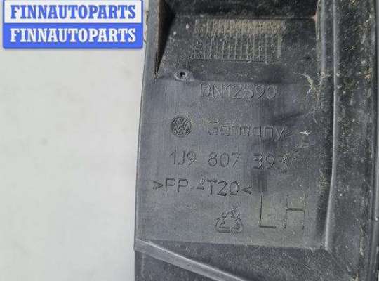 купить Кронштейн бампера заднего на Volkswagen Golf-4