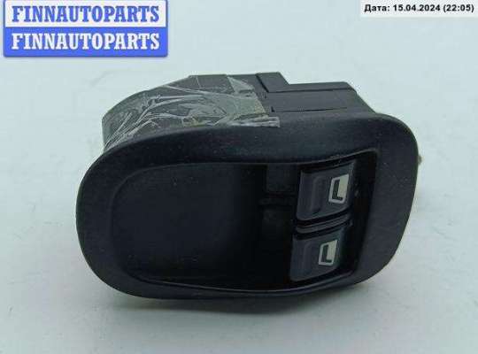 Блок кнопок управления стеклоподъемниками PG896965 на Peugeot 206