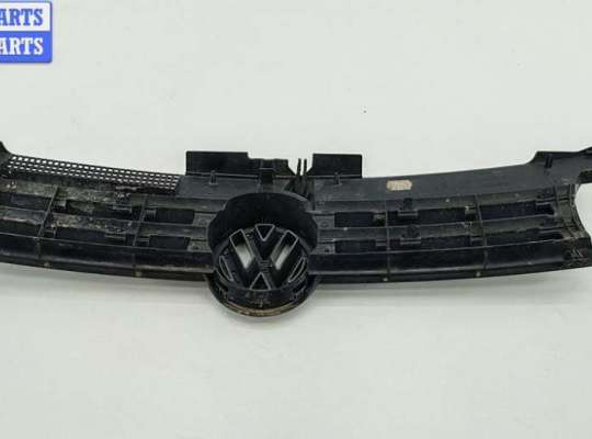 купить Решетка радиатора на Volkswagen Golf-4