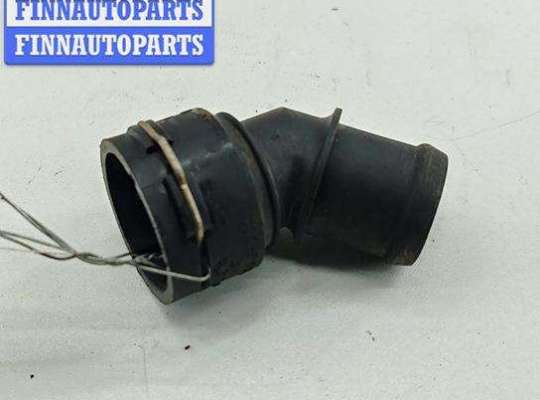 Фланец (тройник) системы охлаждения VG2717898 на Volkswagen Golf-4