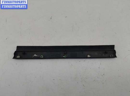 Молдинг на Volkswagen Passat B5+ (3B, GP)