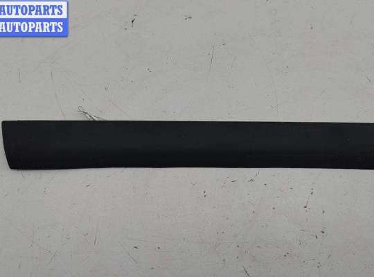Молдинг двери задней левой VG2573132 на Volkswagen Passat B5+ (GP)