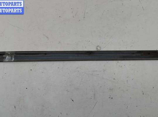 купить Молдинг двери задней правой на Audi A6 C5 (1997-2005)