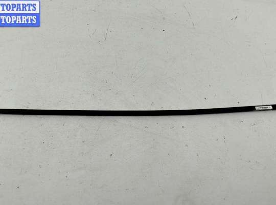 купить Молдинг стекла двери задней левой наружный на Volkswagen Touran