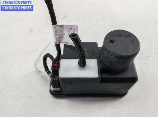 Купить Компрессор центрального замка на Audi 80 B4 (1991-1996) Компрессор центрального замка AU1719079 на Audi 80 B4 (1991-1996)