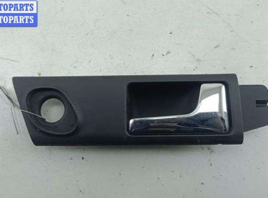 купить Ручка двери внутренняя задняя правая на Audi A6 C4 (1994-1997)